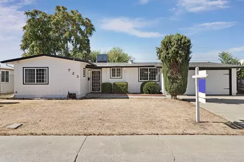 723 E Barrymore St, Stockton, CA 95204