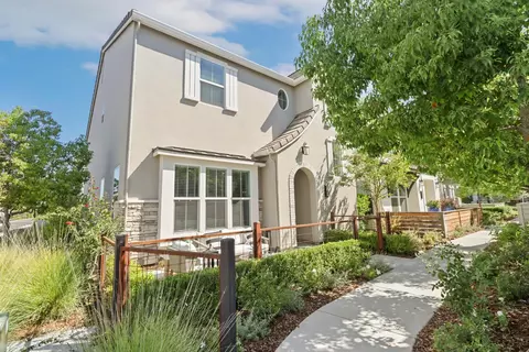 3289 Ronald Reagan Way, Sacramento, CA 95818