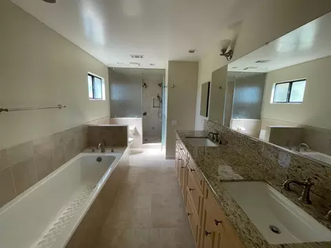 Bath - 3157 Simberlan Dr, San Jose, CA 95148 photo 4 of 8