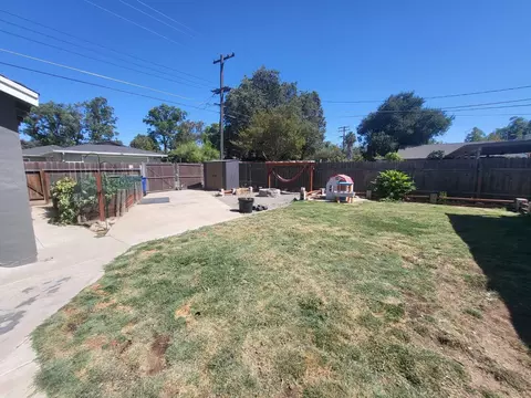 320 Covena Ave, Modesto, CA 95354 photo 13