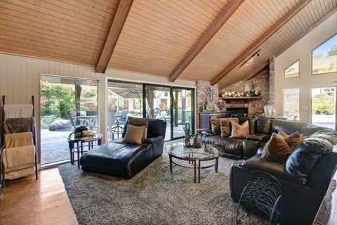 Living - 8827 Eula Way, Orangevale, CA 95662 photo 3 of 5