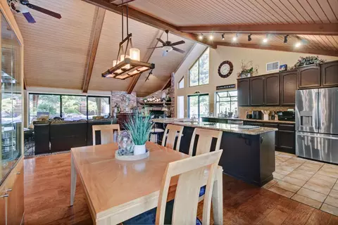 Dining - 8827 Eula Way, Orangevale, CA 95662 photo 4 of 5
