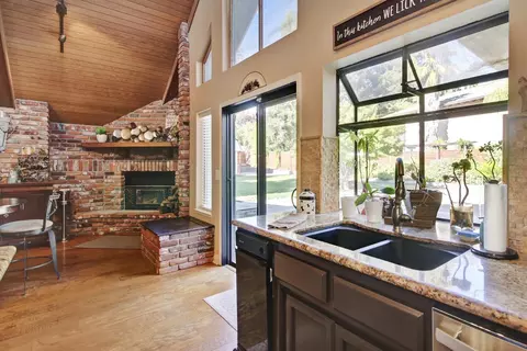 Kitchen - 8827 Eula Way, Orangevale, CA 95662 photo 3 of 5