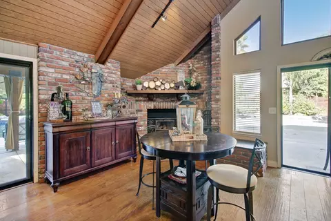 Dining - 8827 Eula Way, Orangevale, CA 95662 photo 2 of 5
