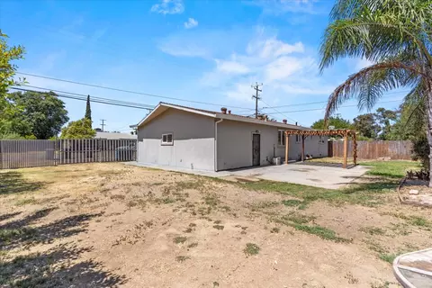 Exterior - 4403 Fleming Way, Olivehurst, CA 95961 photo 8 of 21