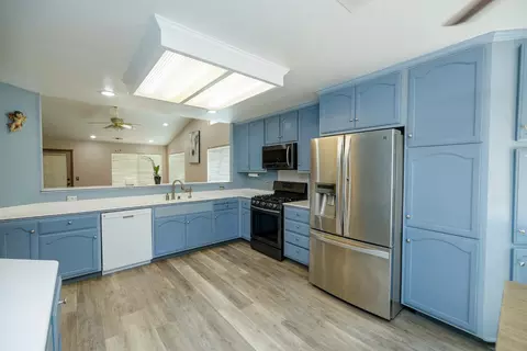 Kitchen - 2401 Chapparal Pl, Modesto, CA 95358 photo 6 of 6