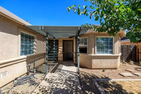 Exterior - 2401 Chapparal Pl, Modesto, CA 95358 photo 3 of 7