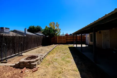 Exterior - 2401 Chapparal Pl, Modesto, CA 95358 photo 7 of 7