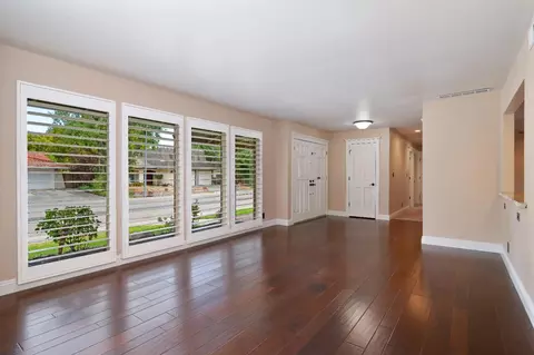 Living - 613 Jerome St, Davis, CA 95616 photo 3 of 11