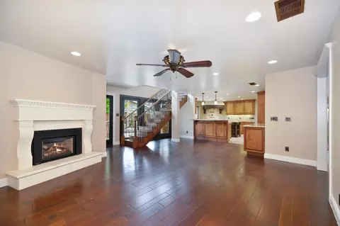Living - 613 Jerome St, Davis, CA 95616 photo 9 of 11