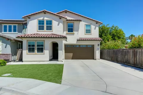20 Tove Ct, Elk Grove, CA 95758
