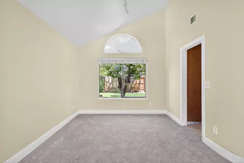 1054 Eleanor Ln, Manteca, CA 95337 photo 13