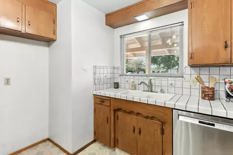 1331 Gary Way, Carmichael, CA 95608 photo 23