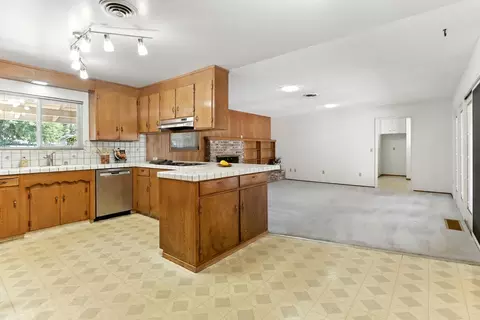 1331 Gary Way, Carmichael, CA 95608 photo 19
