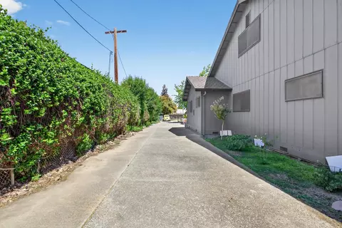 205 W Beverly Pl, Tracy, CA 95376 photo 36