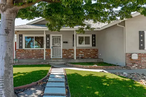 Exterior - 2206 Codding Dr, Modesto, CA 95350 photo 4 of 7