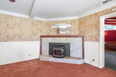 Living - 291 Fairidge Dr, Applegate, CA 95703 photo 4 of 6