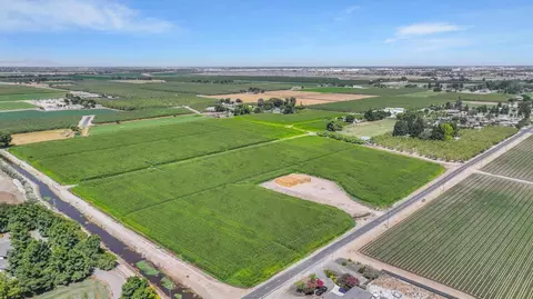 22777 Oleander, Manteca, CA 95337 photo 4