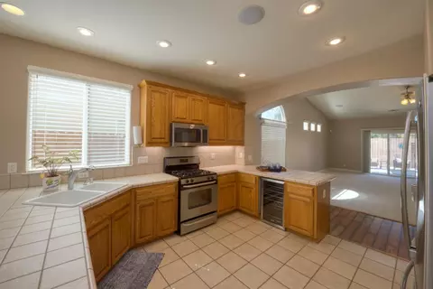 Kitchen - 849 Miraggio Dr, Patterson, CA 95363 photo 1 of 2