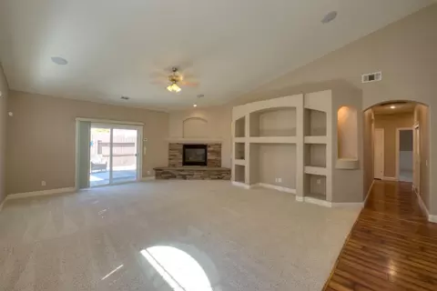 Living - 849 Miraggio Dr, Patterson, CA 95363 photo 2 of 3
