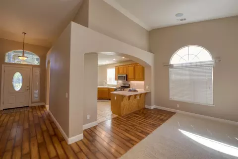 Entry Way - 849 Miraggio Dr, Patterson, CA 95363 photo 2 of 3