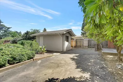 Exterior - 1885 Sycamore St, Gridley, CA 95948 photo 11 of 19