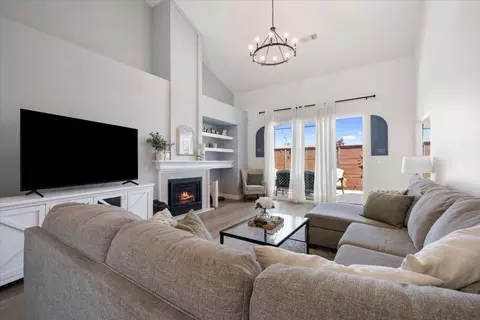 Living - 173 Cornstone Way, Manteca, CA 95336 photo 1 of 1