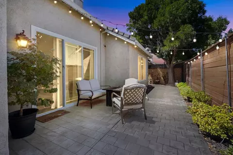 Exterior - 173 Cornstone Way, Manteca, CA 95336 photo 4 of 5