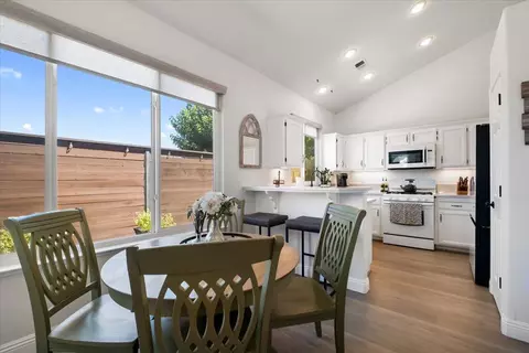 Dining - 173 Cornstone Way, Manteca, CA 95336 photo 2 of 2