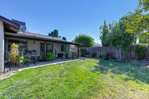 6323 Appian Way, Carmichael, CA 95608 photo 23