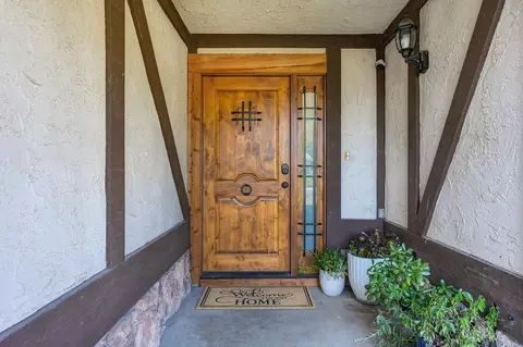 6323 Appian Way, Carmichael, CA 95608 photo 2