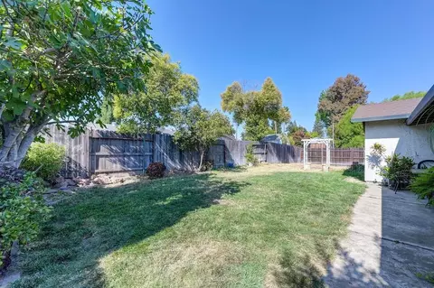 6323 Appian Way, Carmichael, CA 95608 photo 22