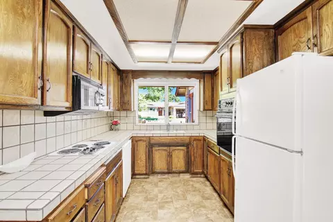 1429 Kingfield Dr, Modesto, CA 95350 photo 13