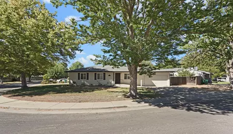 503 E Mayfair Ave, Stockton, CA 95207 photo 2