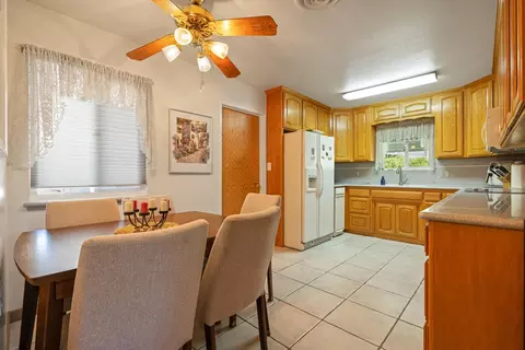 2032 Peach Dr, Modesto, CA 95350 photo 22