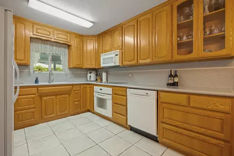 2032 Peach Dr, Modesto, CA 95350 photo 23