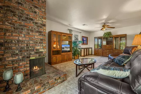 2032 Peach Dr, Modesto, CA 95350 photo 28