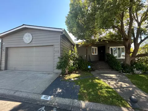 102 Richards Dr, Roseville, CA 95678