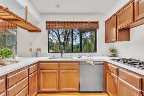 7151 Beach View Dr, Lotus, CA 95651 photo 3