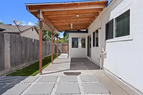 2664 San Ignacio Ave, Modesto, CA 95354 photo 2