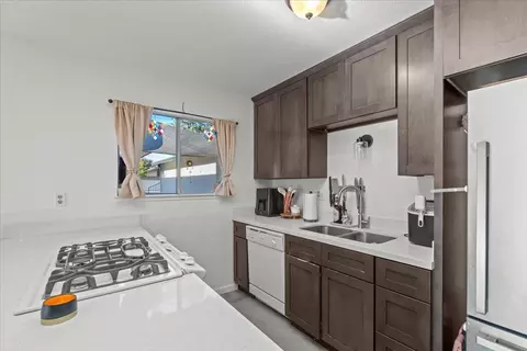 1808 Floyd Ave, Modesto, CA 95355 photo 10