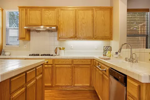 Kitchen - 2905 Funston Ct, Tracy, CA 95377 photo 1 of 3