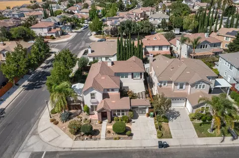 View/Area - 2905 Funston Ct, Tracy, CA 95377 photo 2 of 12