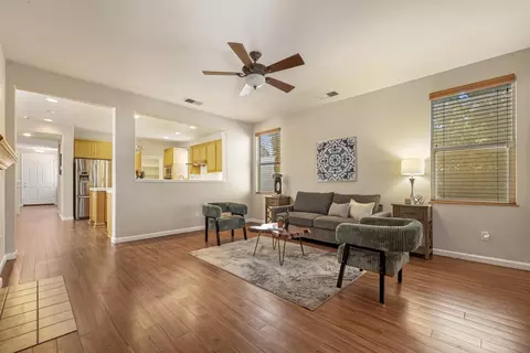 Living - 2905 Funston Ct, Tracy, CA 95377 photo 2 of 2