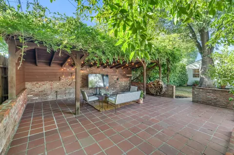 Exterior - 1268 8th Ave, Sacramento, CA 95818 photo 4 of 23