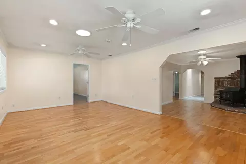 Living - 2100 3rd St, Hughson, CA 95326 photo 3 of 5