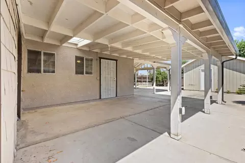 Exterior - 2100 3rd St, Hughson, CA 95326 photo 4 of 9