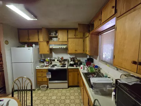 Kitchen - 104 Marshall Way, West Point, CA 95255 photo 2 of 3