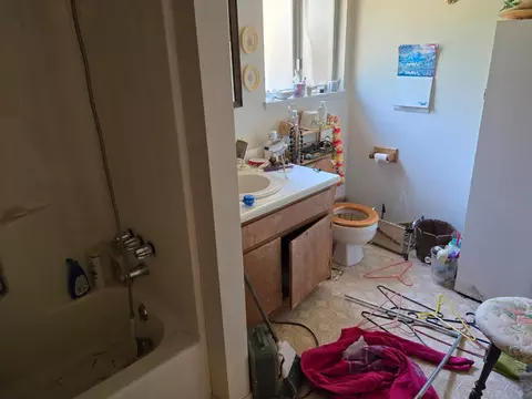 Bath - 104 Marshall Way, West Point, CA 95255 photo 1 of 1