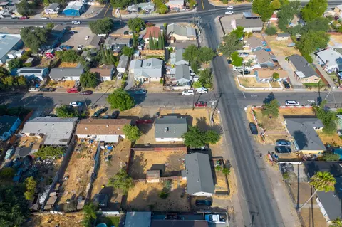 View/Area - 2612 E Harding Way, Stockton, CA 95205 photo 7 of 8